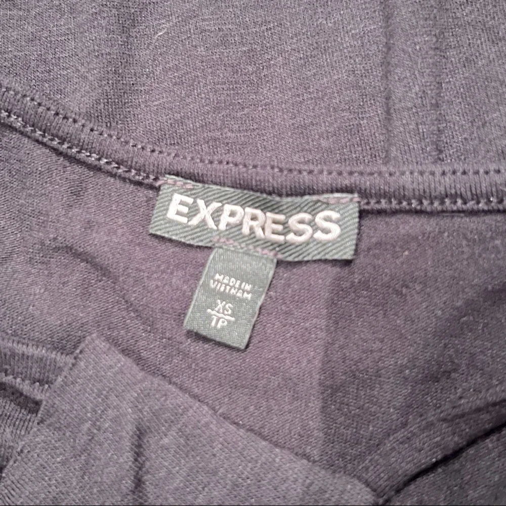 🚨Express Ruffle Tank🚨 - Picture 5 of 7